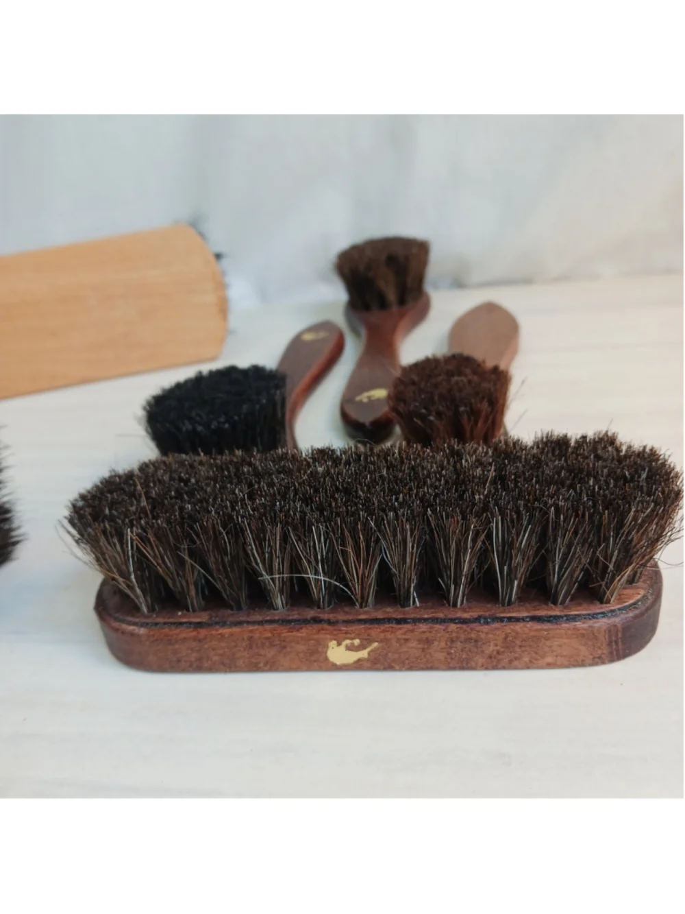 Lot Of 6 Vintage Shoe Shine Brushes Wooden Handle Horsehair, Kiwi Paddle